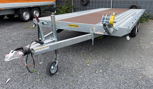 anhaenger mieten autotransporter mit holzboden